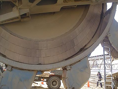 Bucket wheel stacker reclaimer